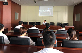 公司組織員工參加“樹立風(fēng)險意識，遠離非法集資”投資者宣傳教育活動